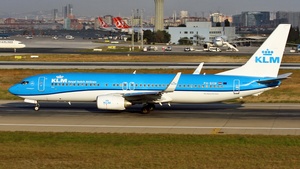 Photo of PH-BXW - Boeing 737-8K2 operated by KLM Royal Dutch Airlines