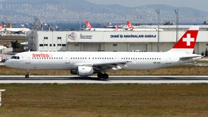 Photo of HB-IOC - Airbus A321-111 operated by Swiss International Air Lines