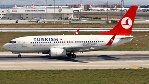 Photo of TC-JKK - Boeing 737-752 operated by Turkish Airlines