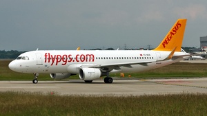 Photo of TC-DCD - Airbus A320-214 operated by Pegasus Airlines