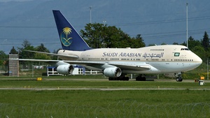 Photo of HZ-AIJ - Boeing 747SP-68 operated by Saudi Royal Flight