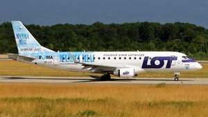 Photo of SP-LIA - Embraer ERJ-175STD operated by LOT Polish Airlines