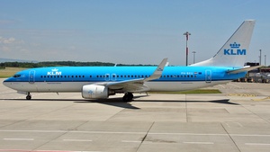 Photo of PH-BXU - Boeing 737-8BK operated by KLM Royal Dutch Airlines