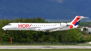 Photo of F-GRZG - Bombardier CRJ-701 operated by Air France HOP