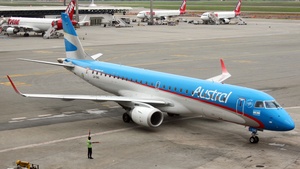 Photo of LV-CHS - Embraer ERJ-190AR operated by Austral Líneas Aéreas
