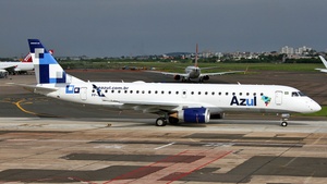 Photo of PP-PJK - Embraer ERJ-190LR operated by Azul