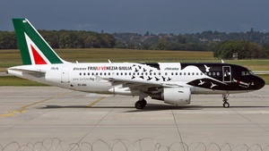 Photo of EI-IMI - Airbus A319-112 operated by Alitalia