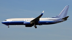 Photo of N737M - Boeing 737-8EQ(BBJ2) operated by EIE Eagle Inc.