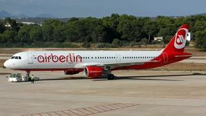 Photo of D-ABCC - Airbus A321-211 operated by Air Berlin
