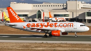 Photo of G-EZIY - Airbus A319-111 operated by easyJet