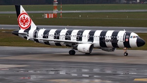 Photo of D-ASGE - Airbus A320-214 operated by Condor