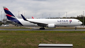 Photo of N534LA - Boeing 767-316F operated by LATAM Cargo