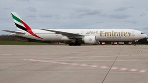 Photo of A6-EPY - Boeing 777-31H(ER) operated by Emirates