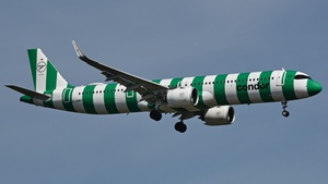 Photo of D-ANMZ - Airbus A321-271NX operated by Condor