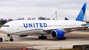 Photo of N798UA - Boeing 777-222(ER) operated by United Airlines