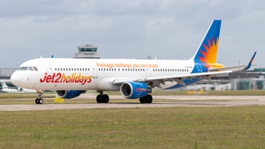 Photo of G-HLYB - Airbus A321-211 operated by Jet2