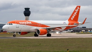 Photo of OE-IVU - Airbus A320-214 operated by easyJet Europe