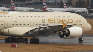 Photo of A6-APG - Airbus A380-861 operated by Etihad Airways