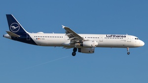 Photo of D-AISW - Airbus A321-231 operated by Lufthansa