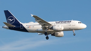 Photo of D-AIBE - Airbus A319-112 operated by Lufthansa