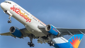 Photo of G-LSAJ - Boeing 757-236 operated by Jet2