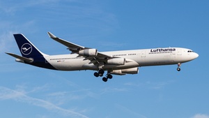 Photo of D-AIGT - Airbus A340-313 operated by Lufthansa