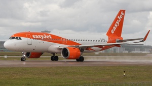 Photo of G-UZHI - Airbus A320-251N operated by easyJet