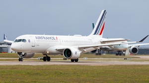 Photo of F-HOZF - Airbus A220-300 operated by Air France