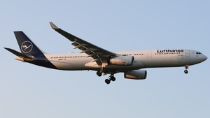 Photo of D-AIKS - Airbus A330-343 operated by Lufthansa