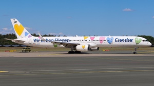Photo of D-ABON - Boeing 757-330 operated by Condor