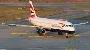 Photo with serial 4975 - Airbus A320-232