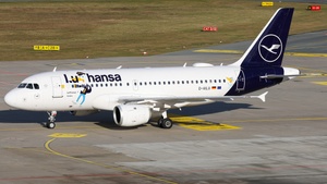 Photo of D-AILU - Airbus A319-114 operated by Lufthansa