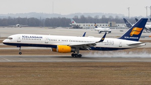 Photo of TF-FIO - Boeing 757-208 operated by Icelandair