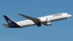 Photo of D-ABPL - Boeing 787-9 Dreamliner operated by Lufthansa
