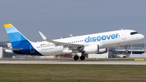 Photo of D-AIWF - Airbus A320-214 operated by Discover Airlines