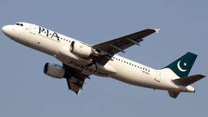 Photo of AP-BLS - Airbus A320-214 operated by PIA Pakistan International Airlines