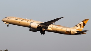 Photo of A6-BLL - Boeing 787-9 Dreamliner operated by Etihad Airways