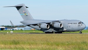 Photo of 01-0186 - Boeing C-17A Globemaster III operated by US Air Force