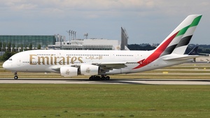 Photo of A6-EDF - Airbus A380-861 operated by Emirates