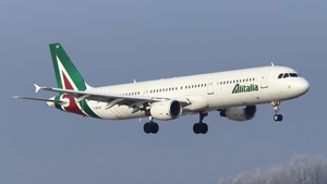 Photo of I-BIXP - Airbus A321-112 operated by Alitalia