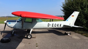 Photo of D-EOKK - Cessna 152 operated by Air Munich Aviation - Flugschule Jesenwang