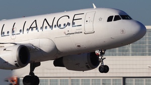 Photo of D-AILT - Airbus A319-114 operated by Lufthansa CityLine