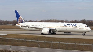 Photo of N12005 - Boeing 787-10 Dreamliner operated by United Airlines