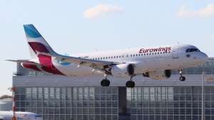 Photo of D-ABNN - Airbus A320-214 operated by Eurowings