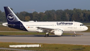 Photo of D-AILW - Airbus A319-114 operated by Lufthansa CityLine