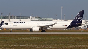 Photo of D-AIEG - Airbus A321-271NX operated by Lufthansa