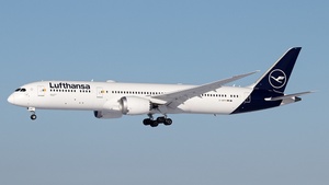 Photo of D-ABPM - Boeing 787-9 Dreamliner operated by Lufthansa