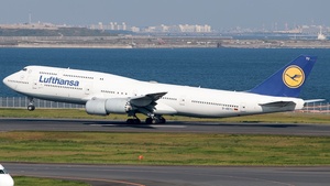 Photo of D-ABYU - Boeing 747-830 operated by Lufthansa