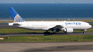 Photo of N78001 - Boeing 777-224(ER) operated by United Airlines