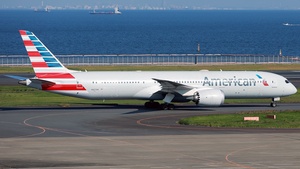 Photo of N827AN - Boeing 787-9 Dreamliner operated by American Airlines